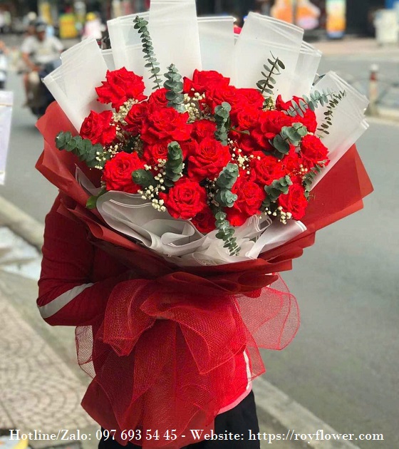 Giỏ hoa giá rẻ giao Q1 - Mẫu hoa RFSG1650 - Bó Hoa Tình Yêu Size To
