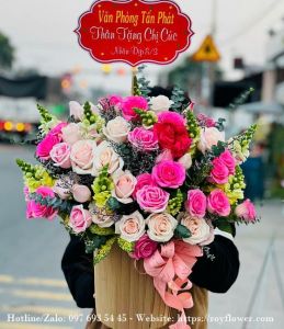 Kệ hoa tươi gửi tại Tp Hồ Chí Minh - Mẫu hoa RFSG2481 - Ngày Lễ Vui Vẻ
