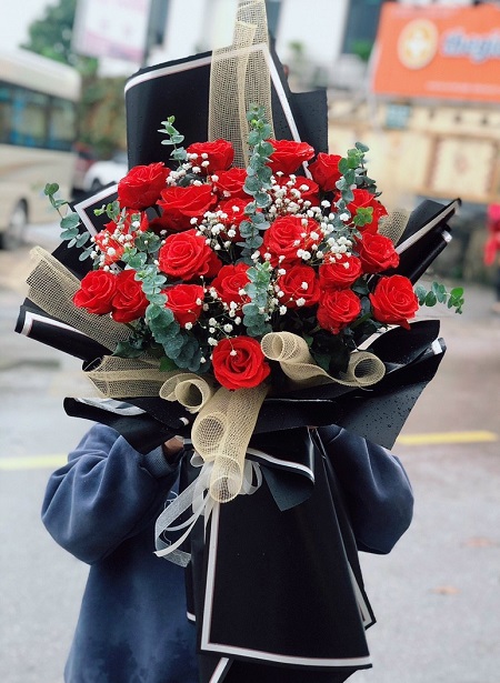 Miễn phí giao hoa tươi 20-10 ở Hà Tĩnh - Mẫu hoa RF4454 - Mẹ Là Tình Yêu Vĩnh Cửu