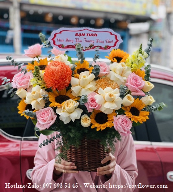 Hỗ trợ ship hoa tặng ngày QĐND 22/12 quận Bình Thạnh - Mẫu hoa RF4767 - Mẫu Hoa Tinh Tế